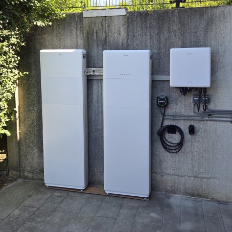 Afbeelding voor Midea 30 kWh batterij met 10 kW omvormer